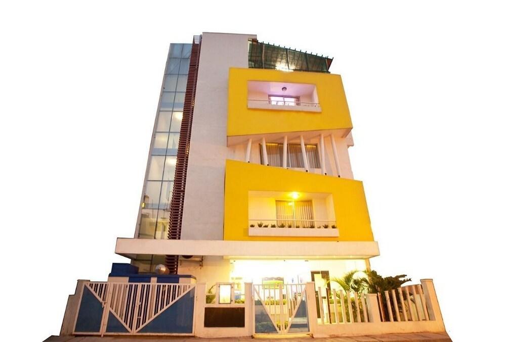 Capital O 16324 Niche Suites Bangalore Eksteriør billede