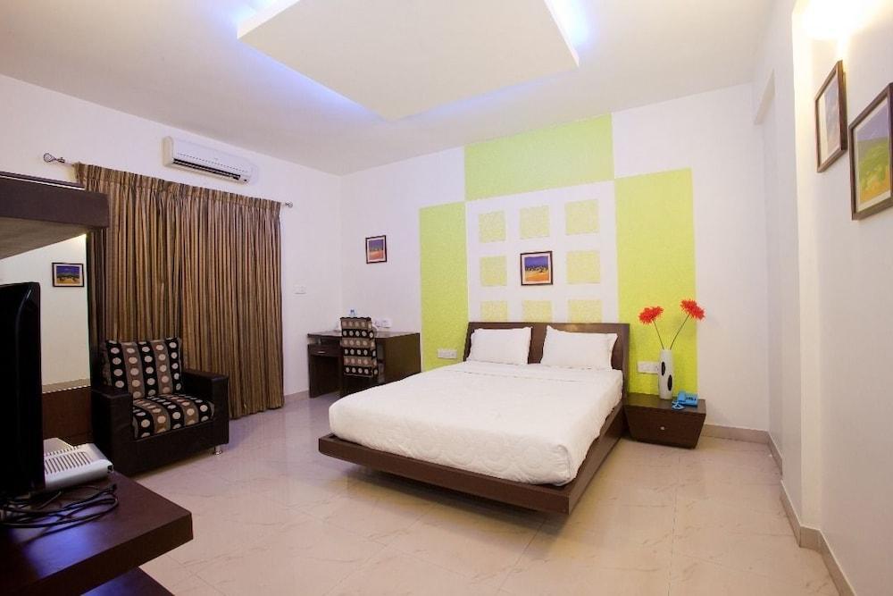 Capital O 16324 Niche Suites Bangalore Eksteriør billede