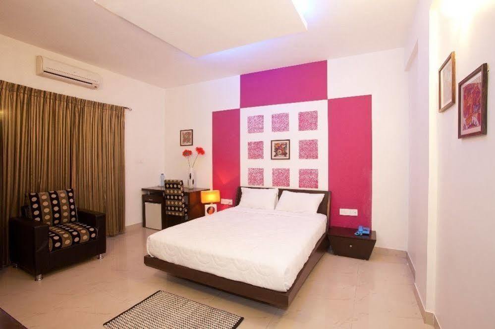 Capital O 16324 Niche Suites Bangalore Eksteriør billede