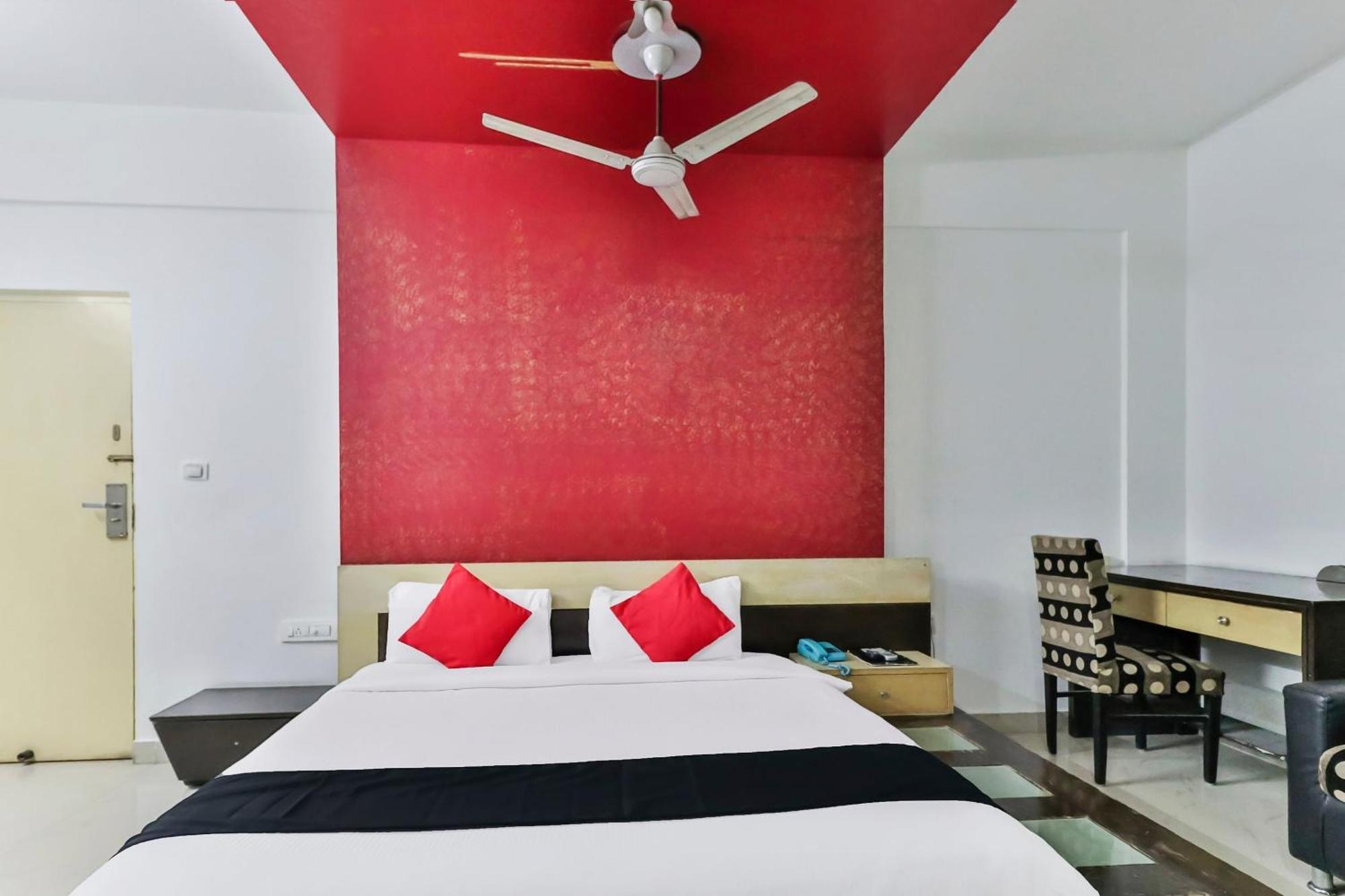 Capital O 16324 Niche Suites Bangalore Eksteriør billede